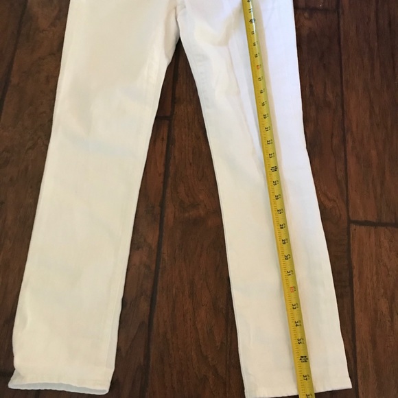 J Crew White denim jean, slim boyfriend - Picture 4 of 5